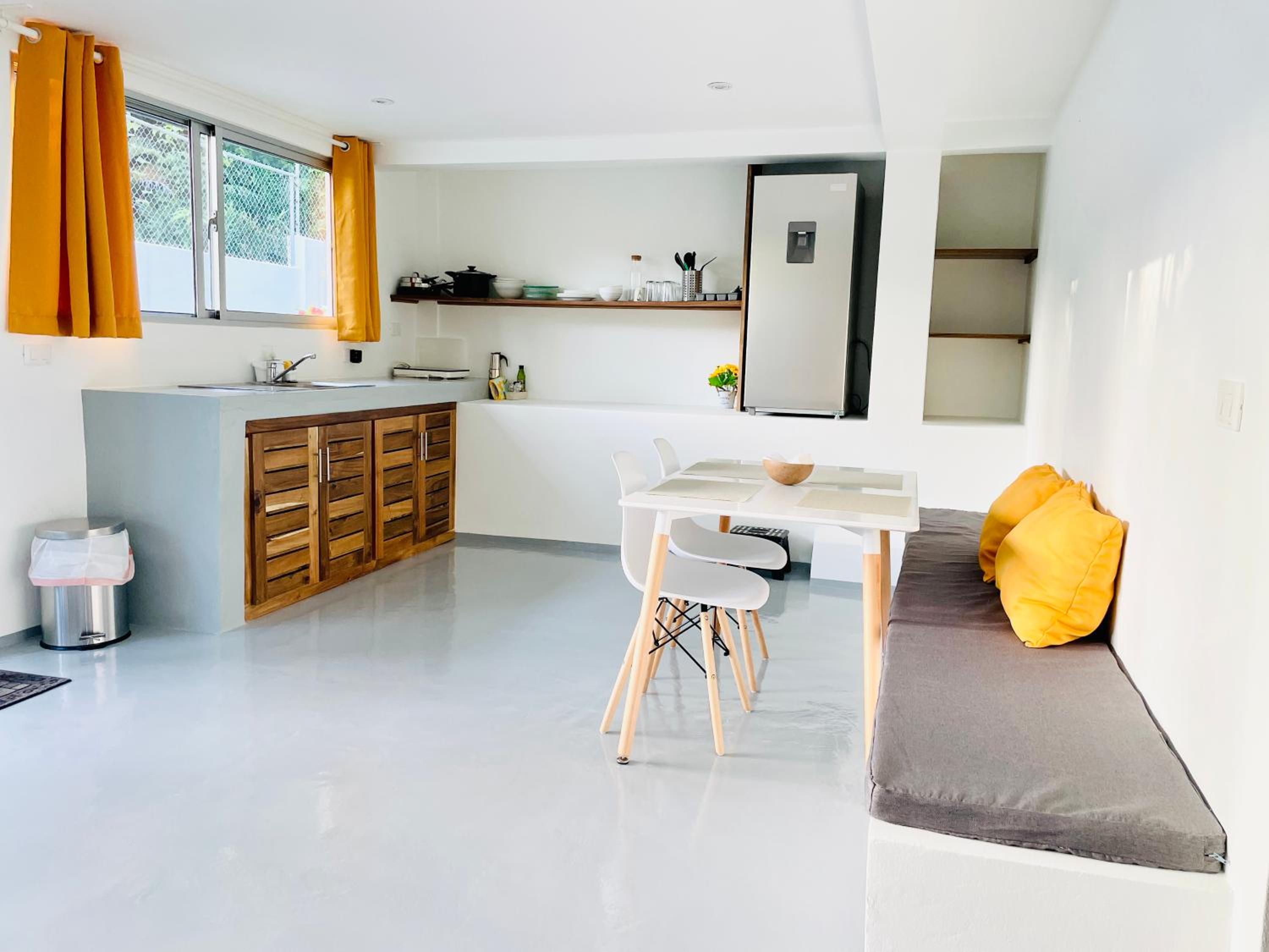 Cozy Studio in Private Villa