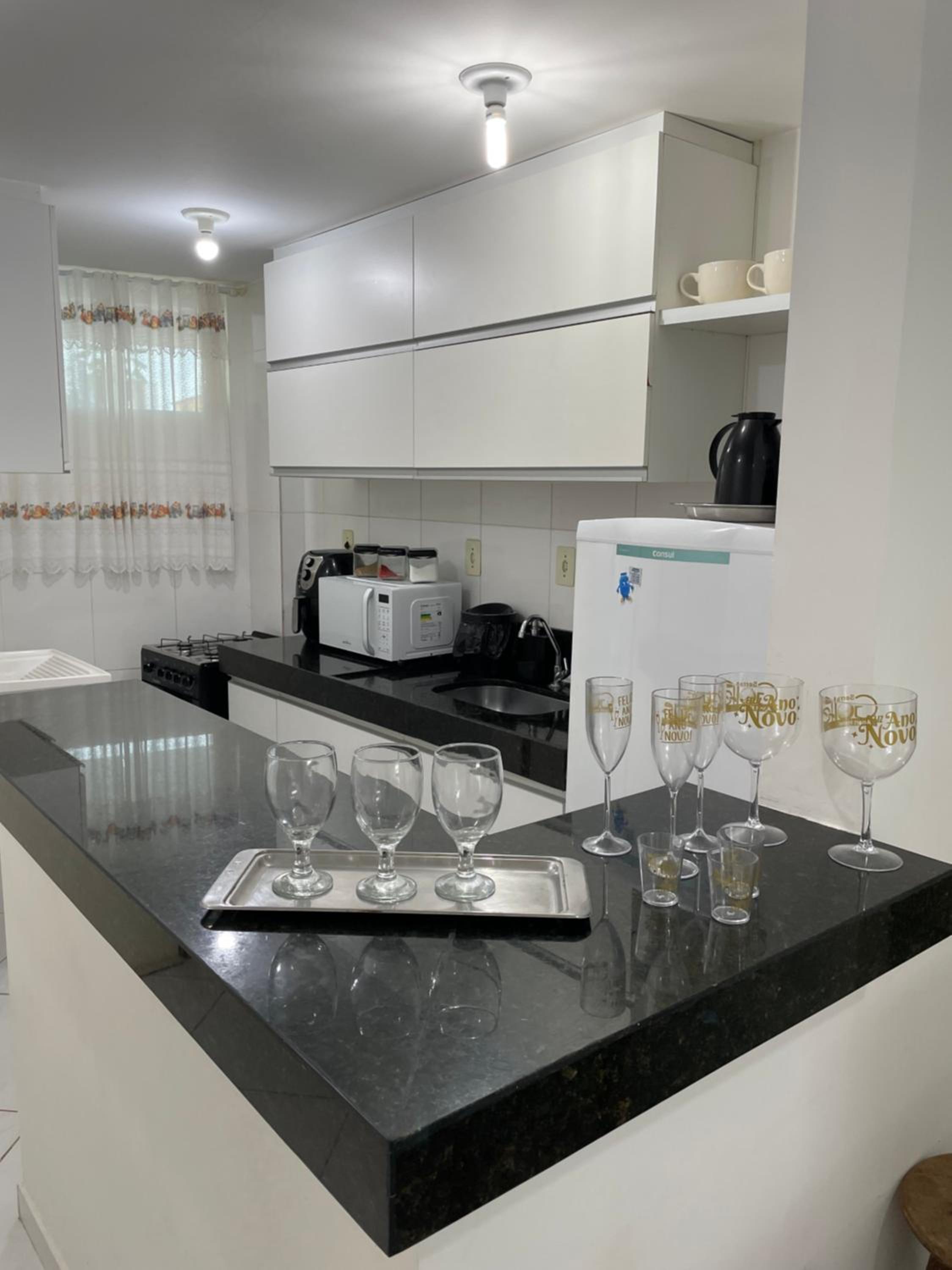 Mar e sol residencial 2 quartos com ar condicionado,500 metros da praia de Jacumã