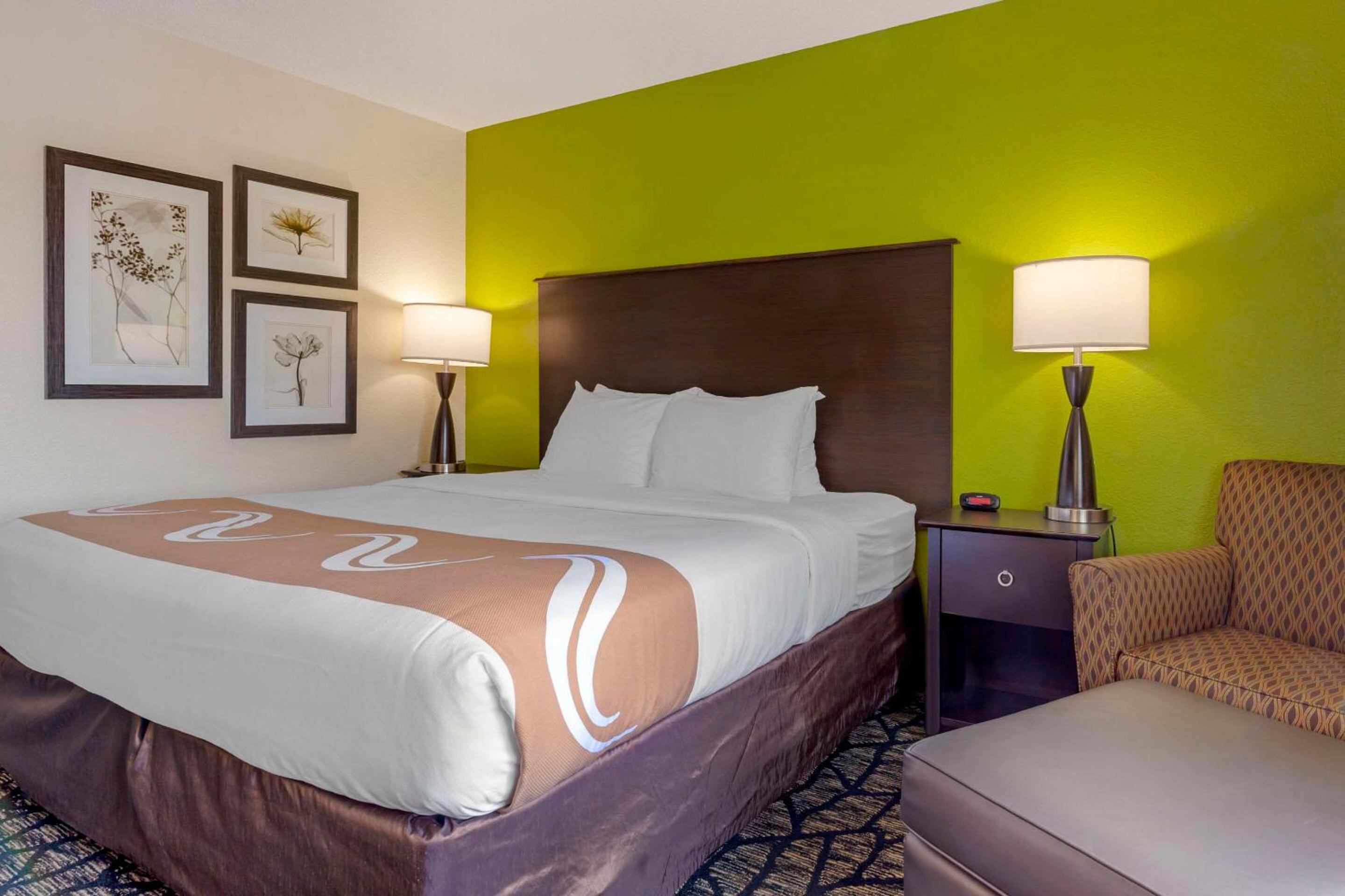Quality Inn Oshkosh Aviation Park