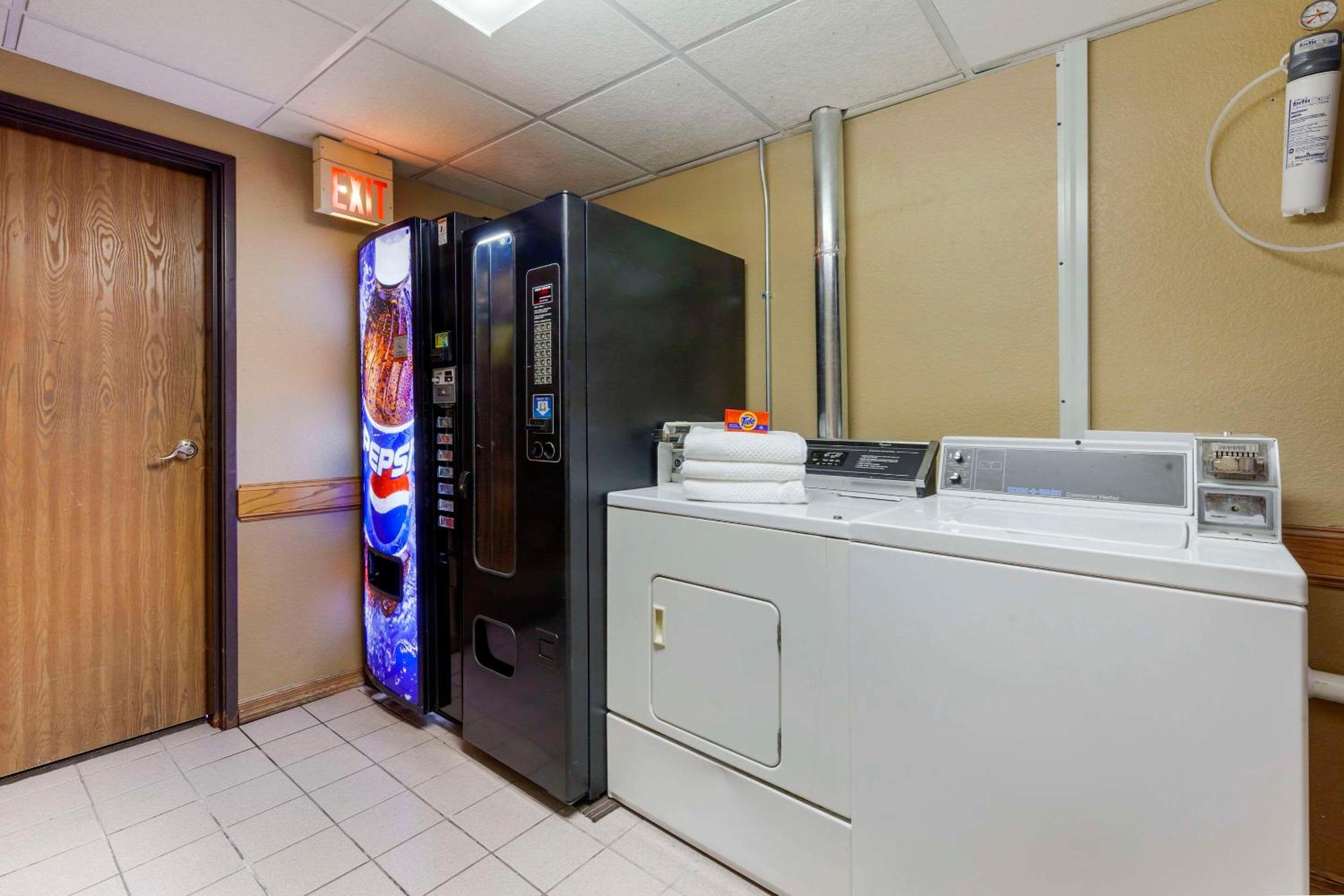 Quality Inn Oshkosh Aviation Park