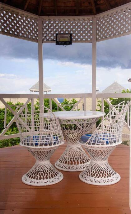Czar's Citadel-2 Bedroom Apt 23E at Columbus Heights Ocho Rios view 2