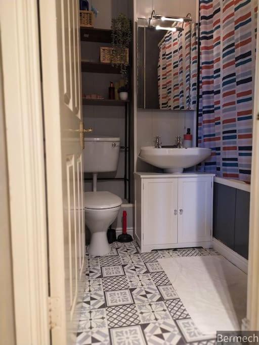 Charming Pheonix Parkside Flat