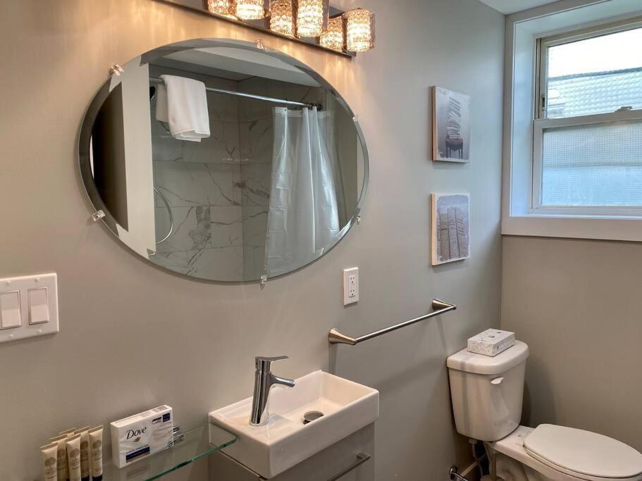 Hidden Getaway, BSMT with Back Yard