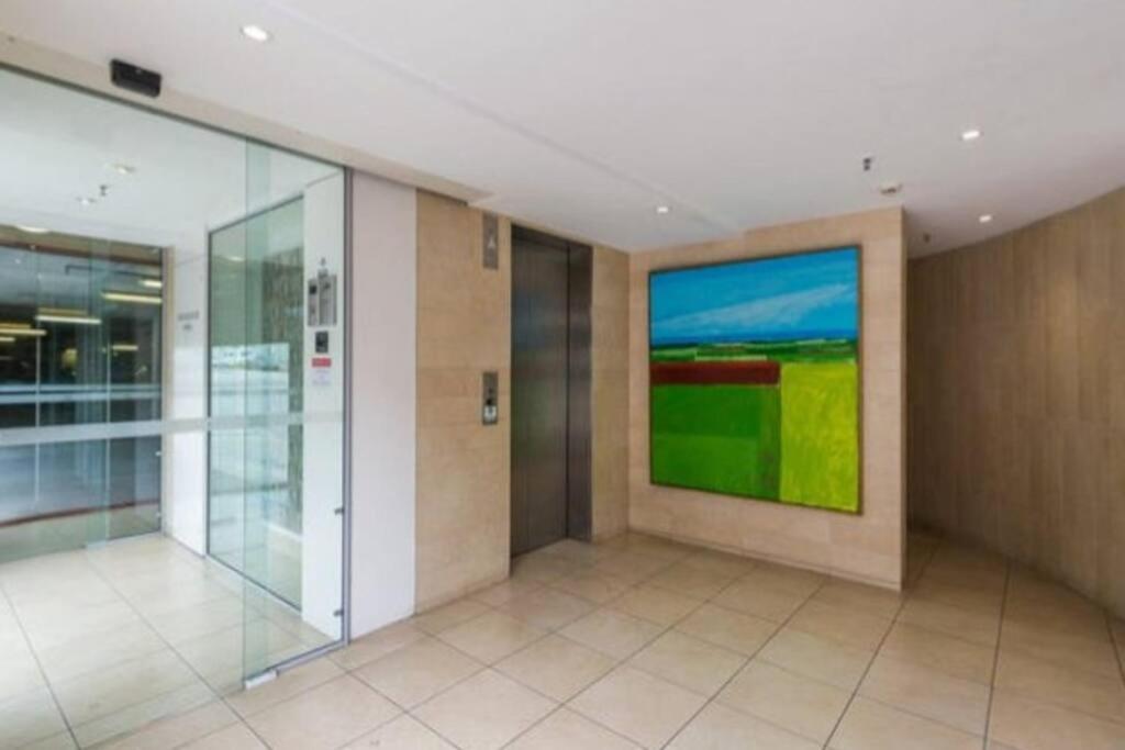 Boxwood IXL Luxe Hobart Waterfront Apartment