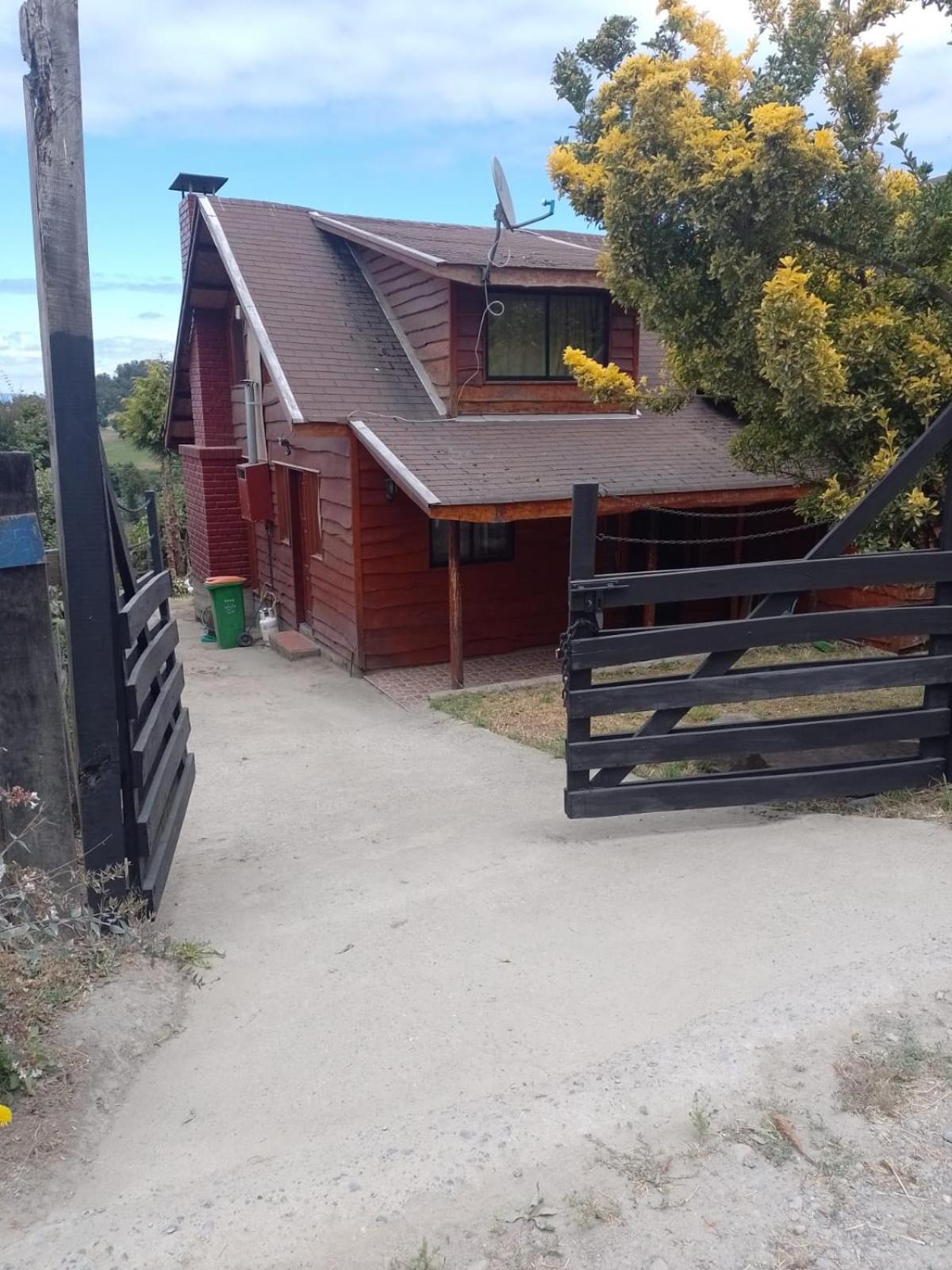 Cabaña vista al lago ranco