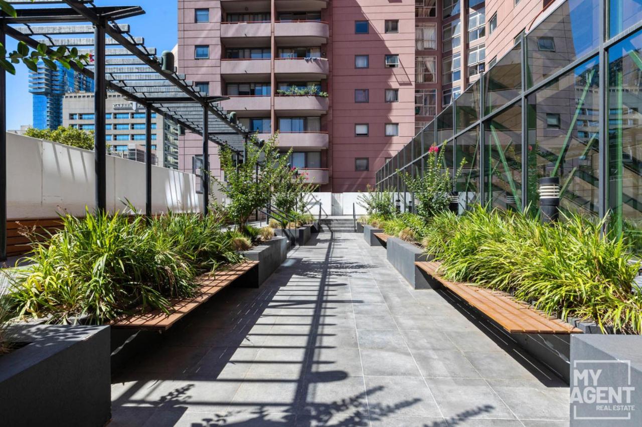 Central City Chic - sleeps 6, free parking