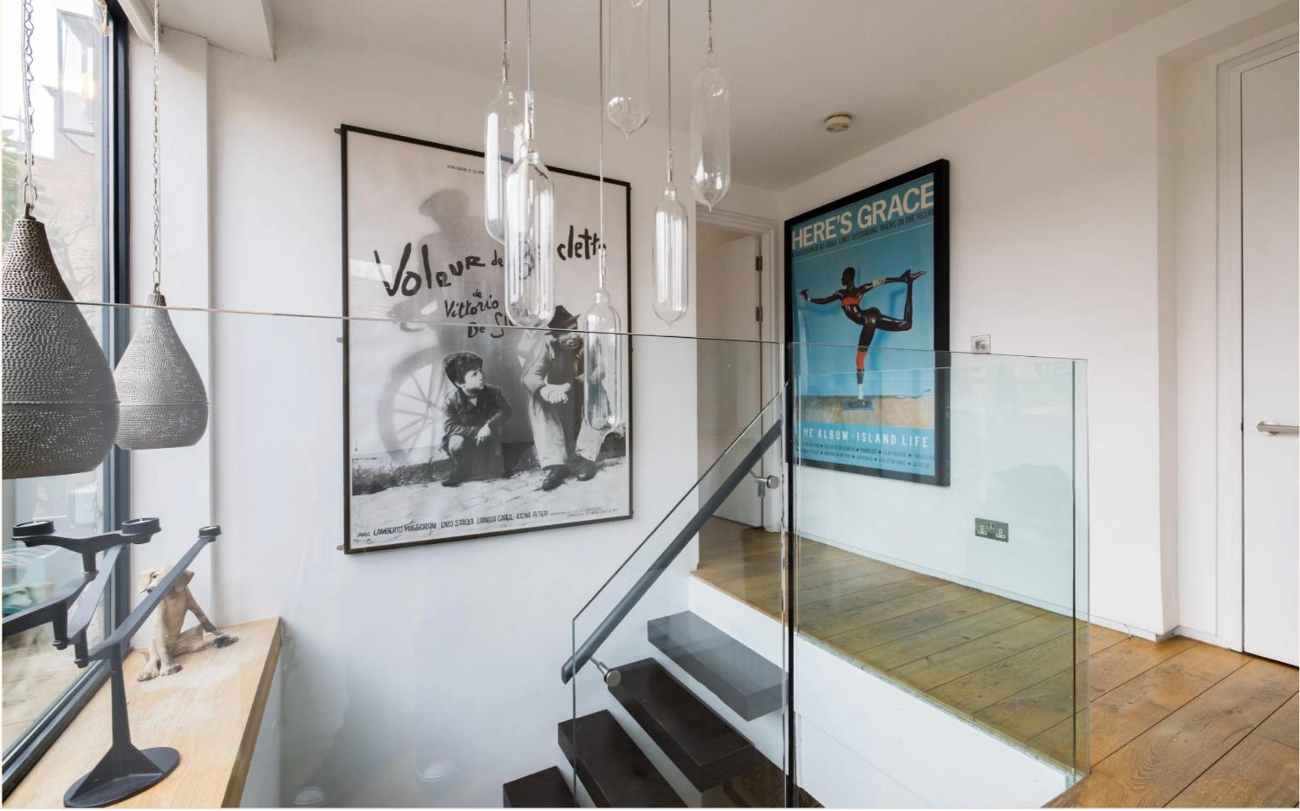 Stunning 3 bedroom, 3 bathroom duplex with terrace