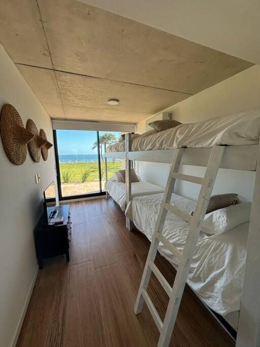 Apartamento en Edificio Primer Línea al Mar, a orillas de la Laguna del Diario view 5
