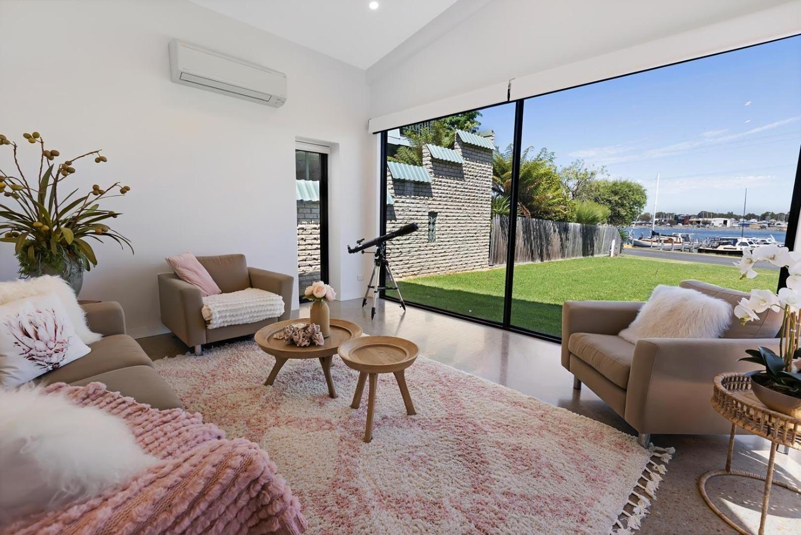 Sunset House