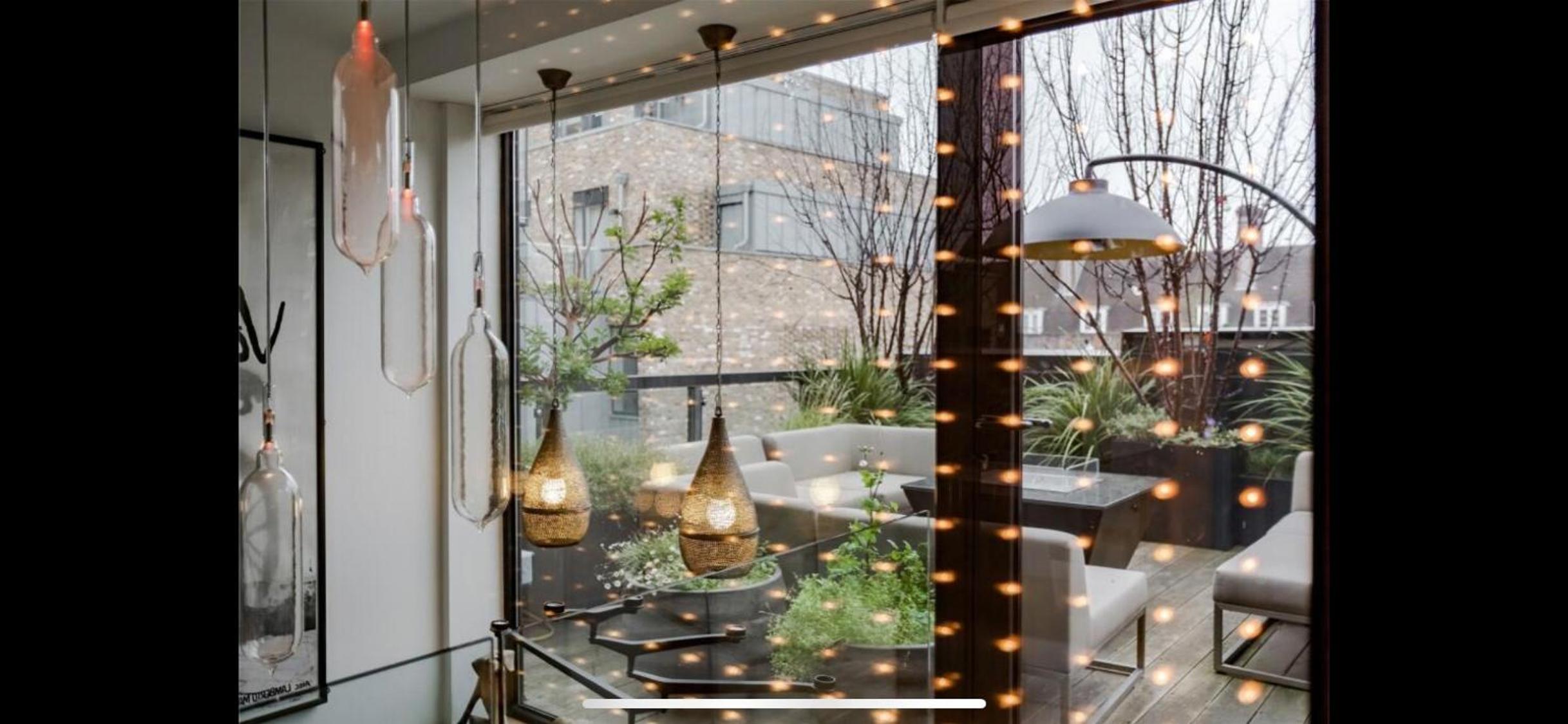Stunning 3 bedroom, 3 bathroom duplex with terrace