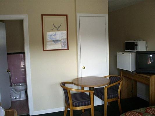 Crestview Inn view 5