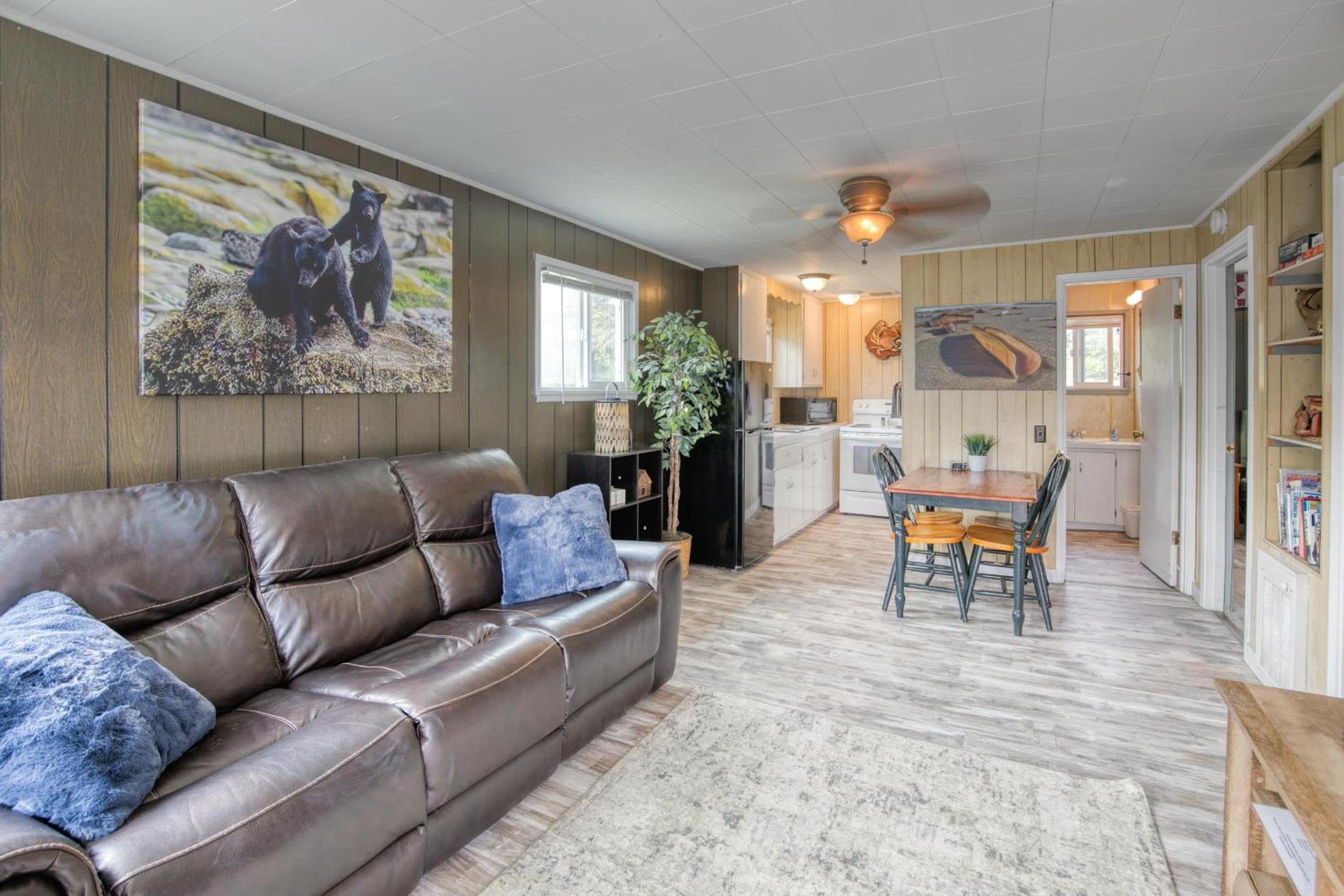 The Sportsman 2-Br Cottage 6 by Grayland Beach view 2