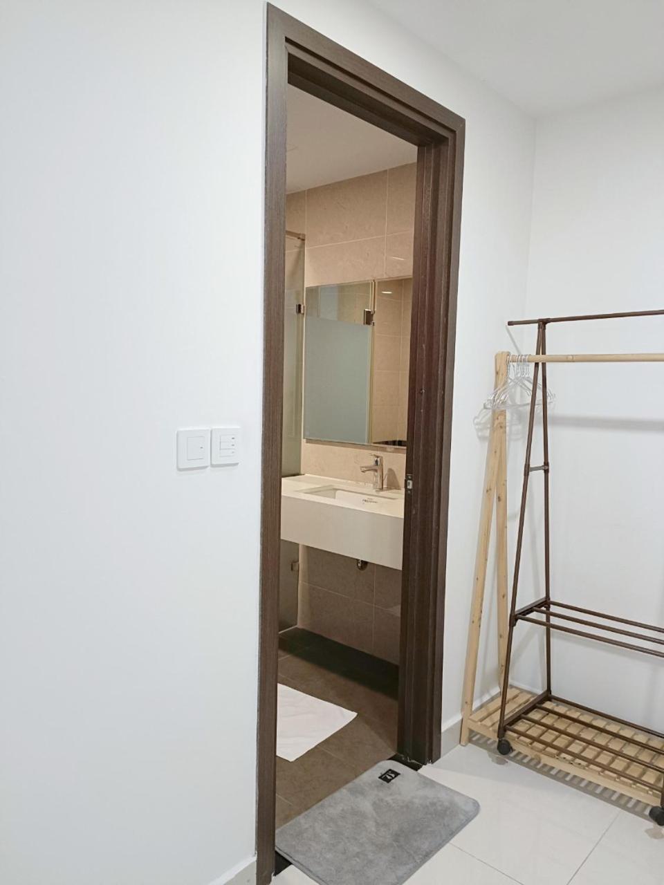 Macy's Sai Gon Apartment - Walking Tour, Family Cooking Class, Mekong Tour,