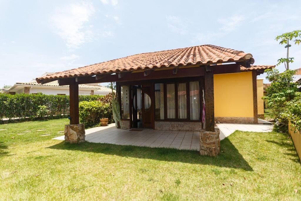 Búzios casa em condomínio com cozinha completa e área gourmet