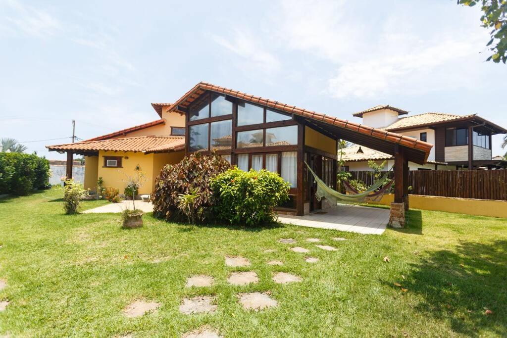 Búzios casa em condomínio com cozinha completa e área gourmet