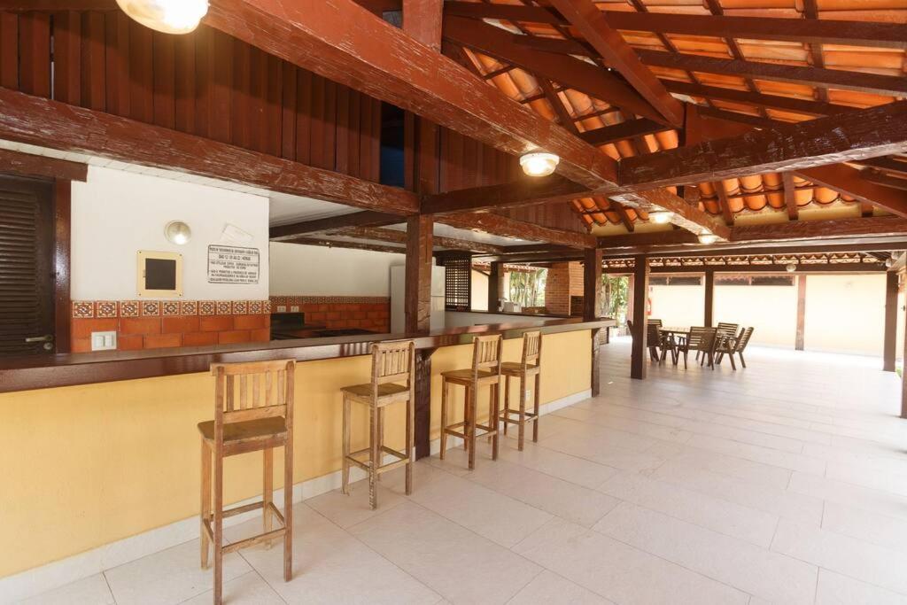 Búzios casa em condomínio com cozinha completa e área gourmet