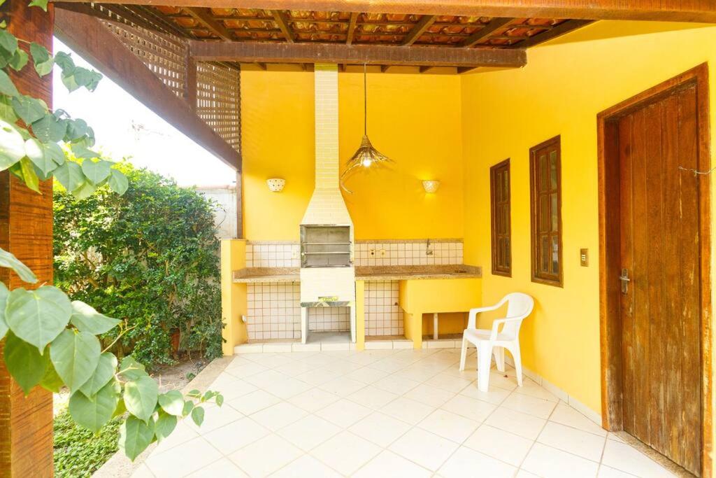 Búzios casa em condomínio com cozinha completa e área gourmet