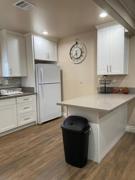 Rosemead Vacations - New! Cozy Gated 3BR, 2BA Vacation Home - Property Image 16
