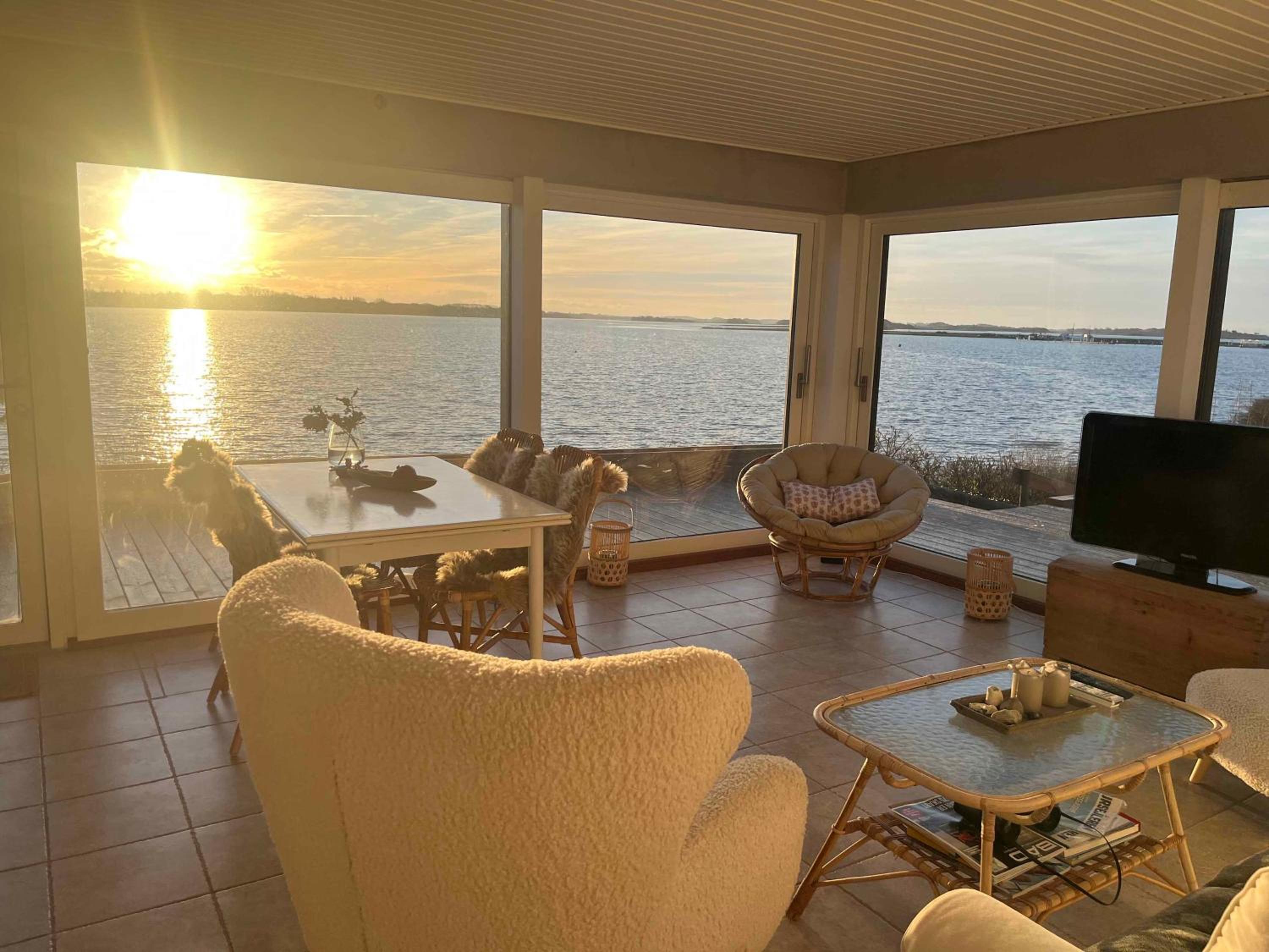 Lovely Beach House With Panoramic View