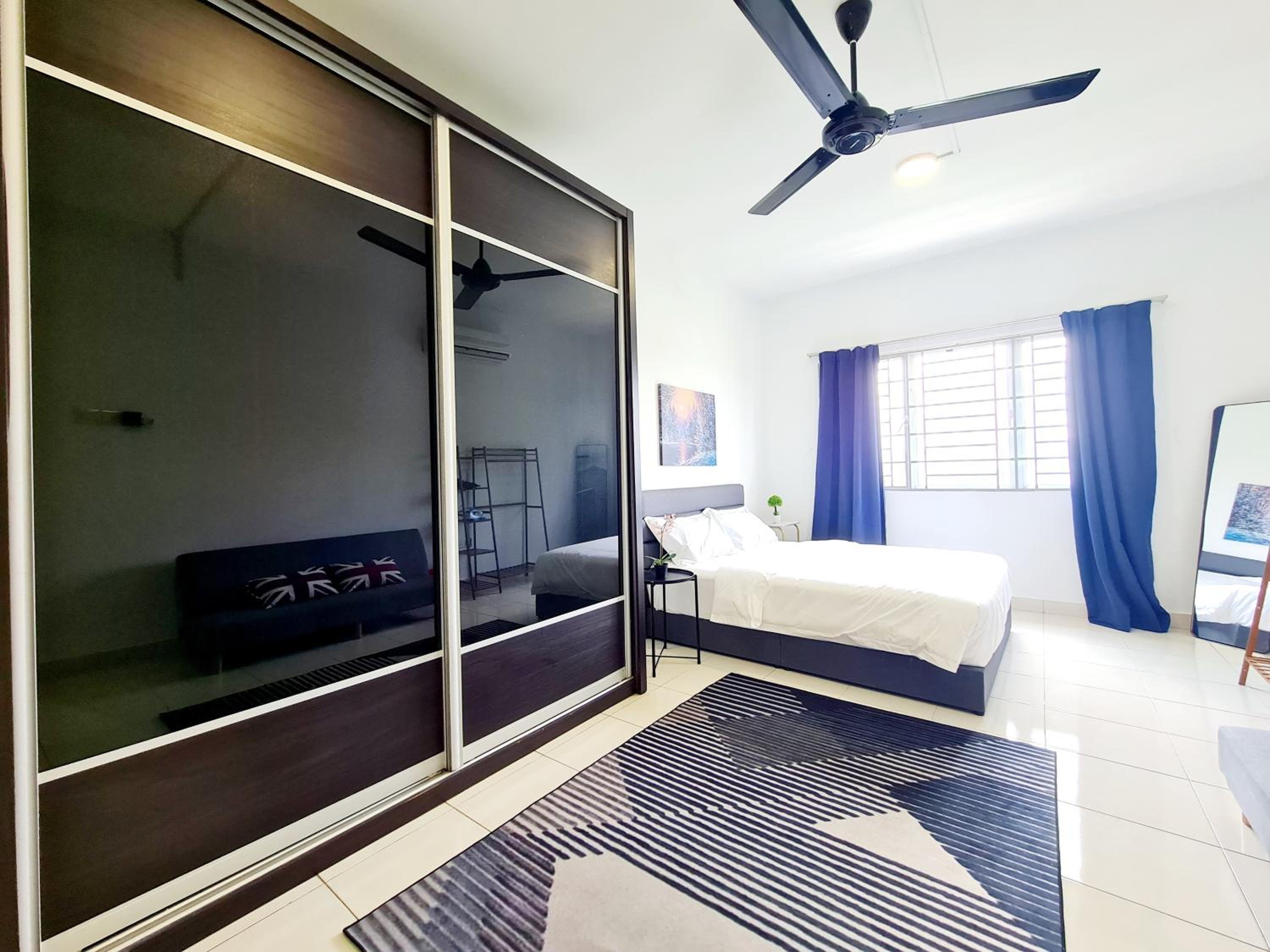 7 Guest Relaxing 3 Room Koi Kinrara Suite, IOI Puchong, Bukit Jalil Pavilion, Bukit Jalil Stadium, Sunway Pyramid, Sunway Lagoon photo 6