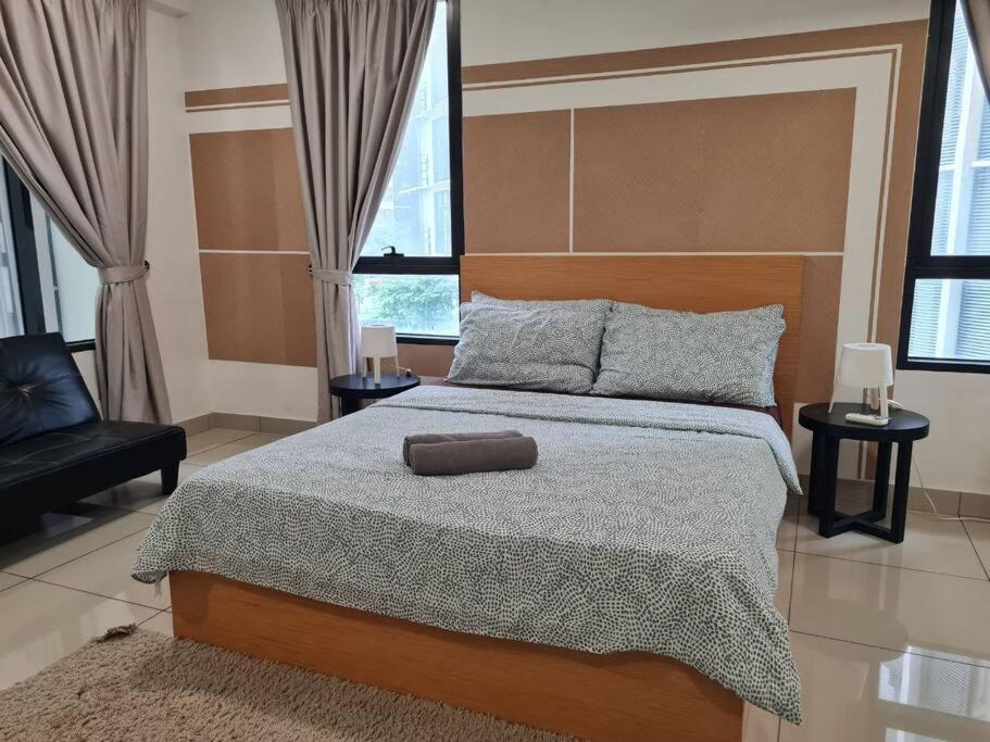 Comfort 2 Bedroom Duplex @ Cyberjaya Netflix photo 6