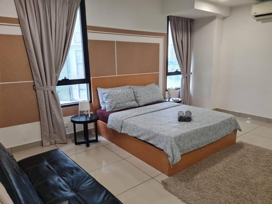 Comfort 2 Bedroom Duplex @ Cyberjaya Netflix photo 7