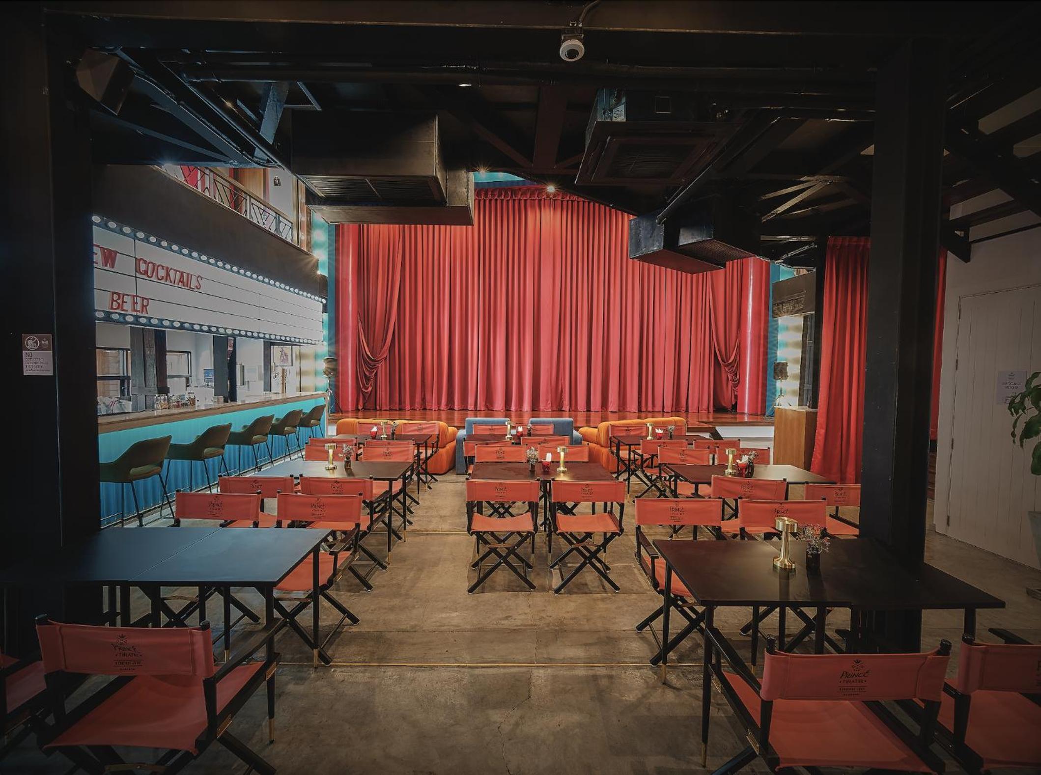Prince Theatre Heritage Stay Hostel - Silom