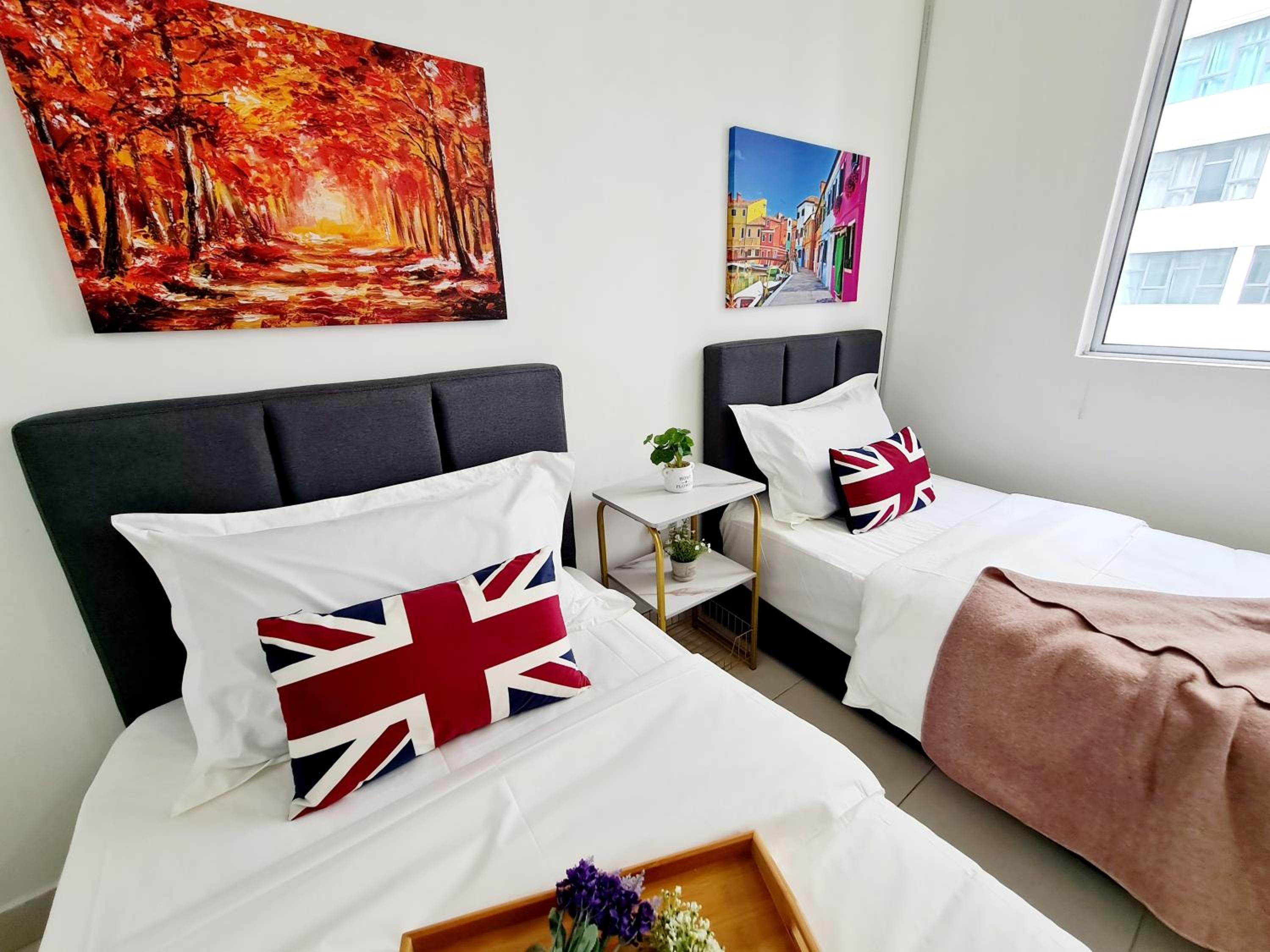 7 Guest Chill 3 Room Koi Kinrara Suite, IOI Puchong, Bukit Jalil Pavilion, Bukit Jalil Stadium, Sunway Pyramid, Sunway Lagoon photo 3