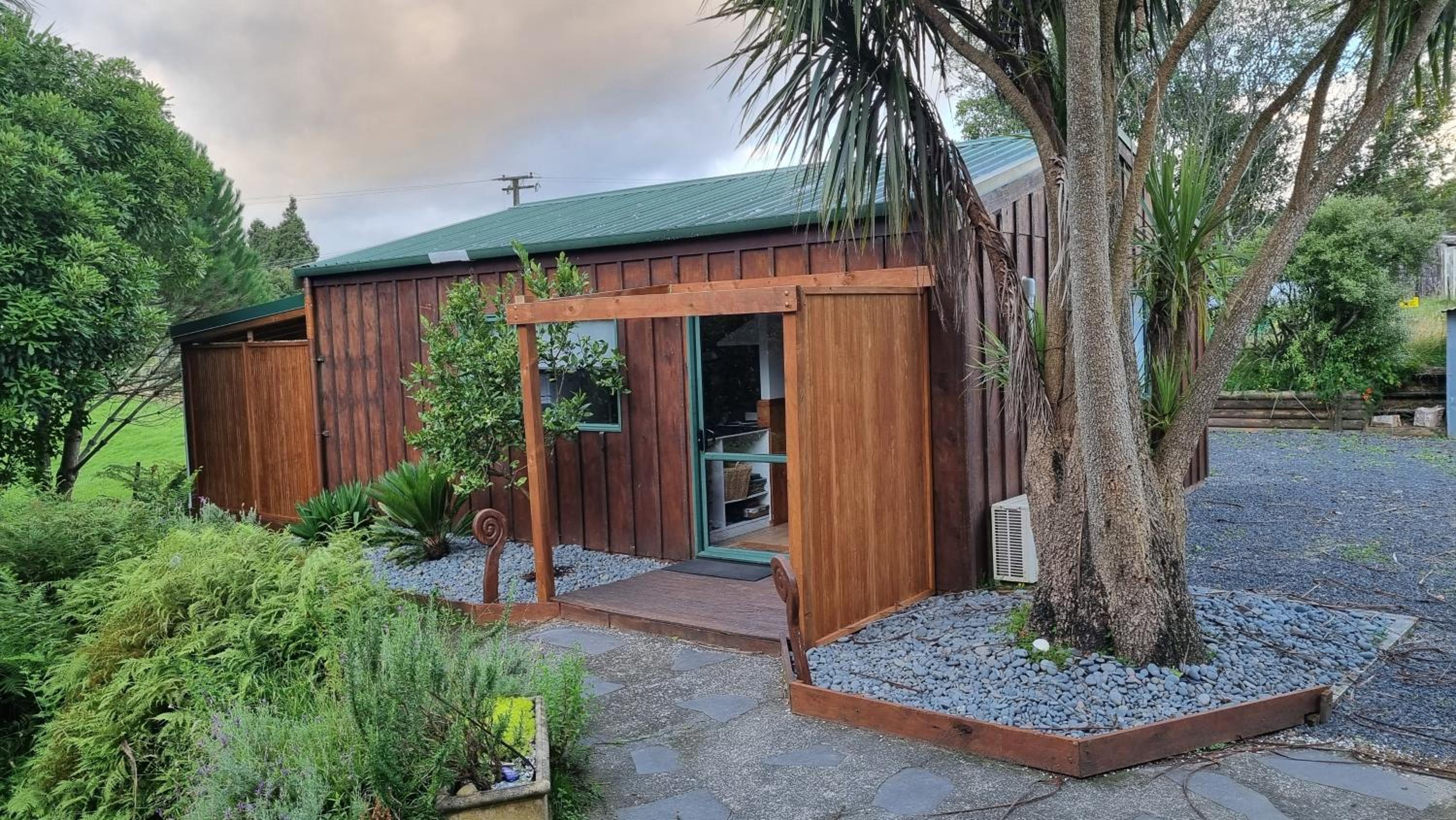 Kereru Cottage , rural B&B, Tauranga