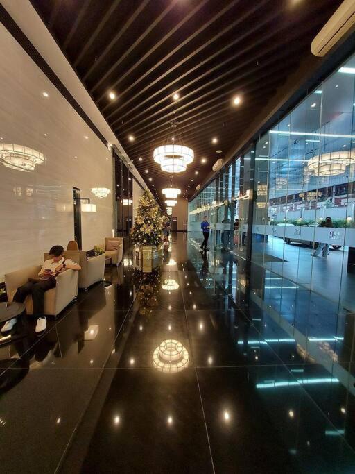 Air Residence a2 @Central RCBC/Canadian Embassy view 3