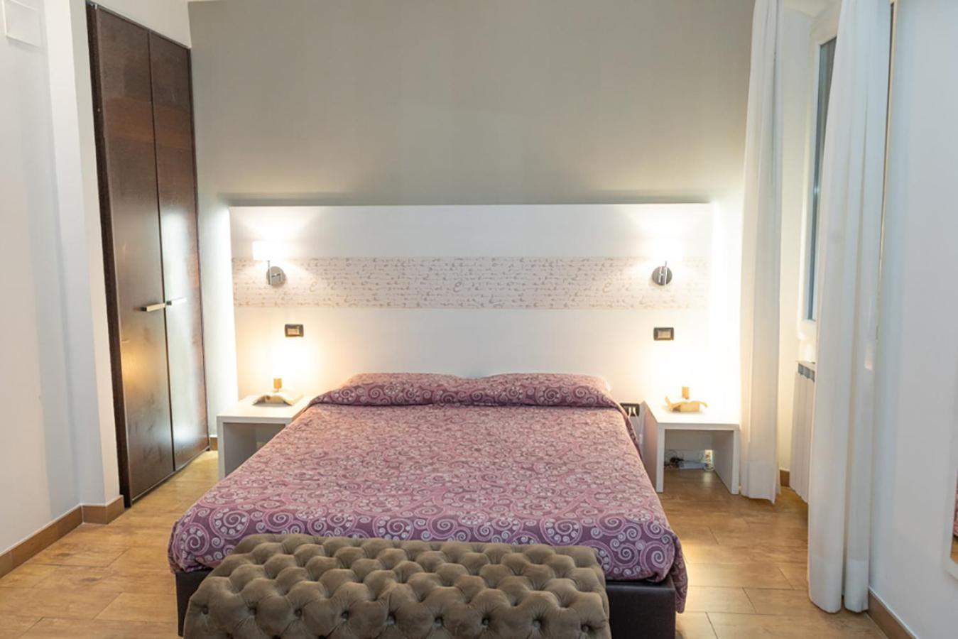 Locanda dei Poeti Rooms & Apartments