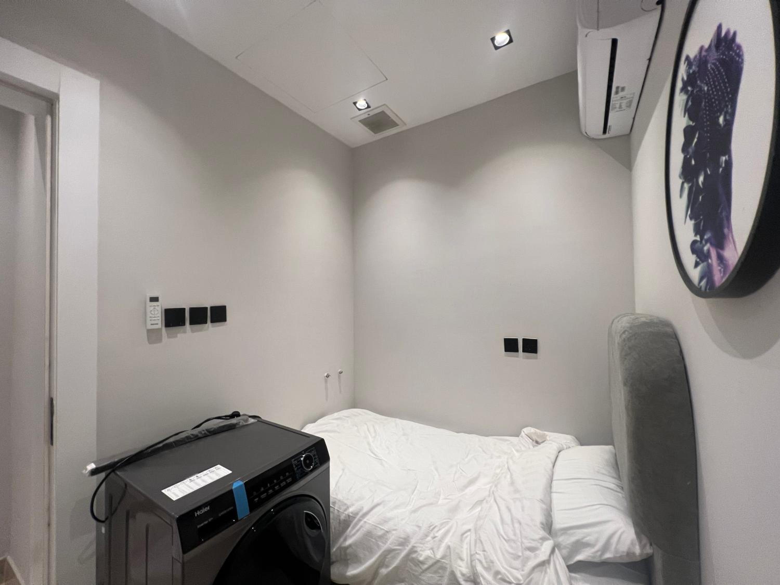 Luxy 2BD apartment near The BLVD