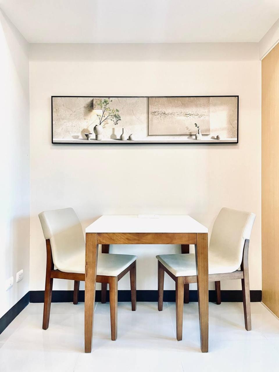 Thompson Suites - 2 beds, Uptown Parksuites Tower 1 25F