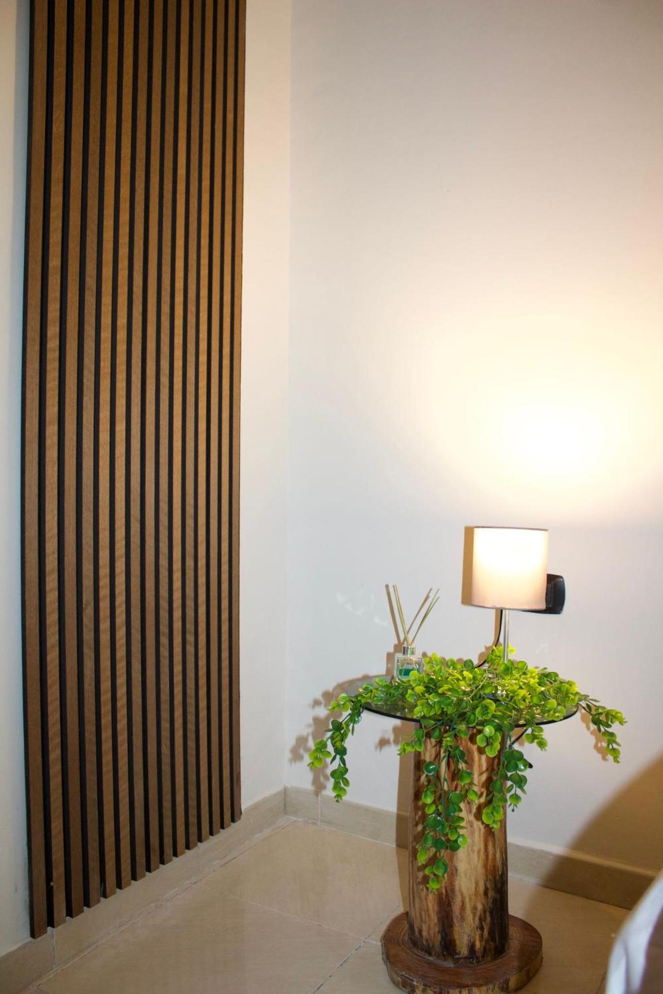 VesuvioSerenityRoom photo 5