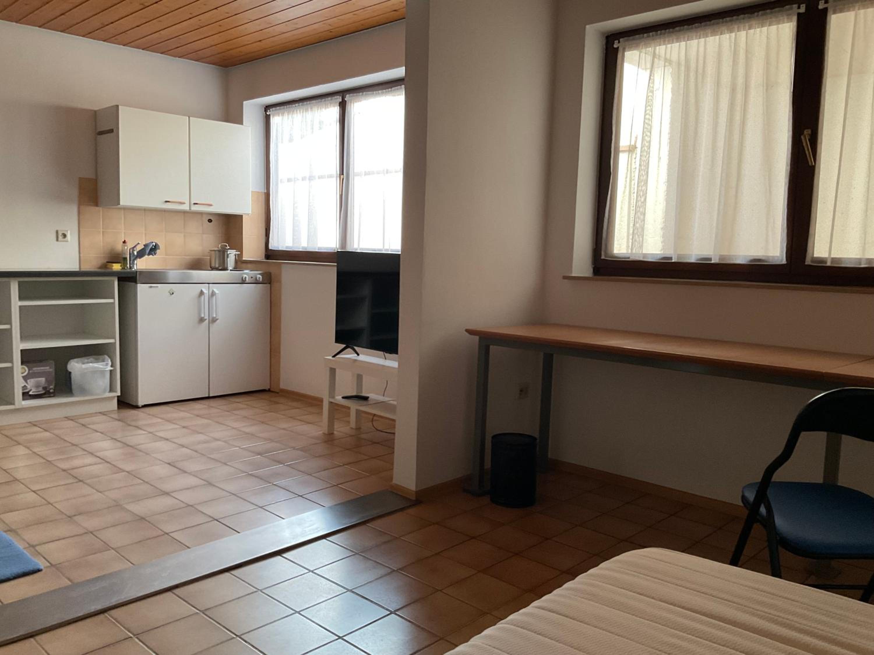 2 Zimmer Apartment 45 qm, möbliert