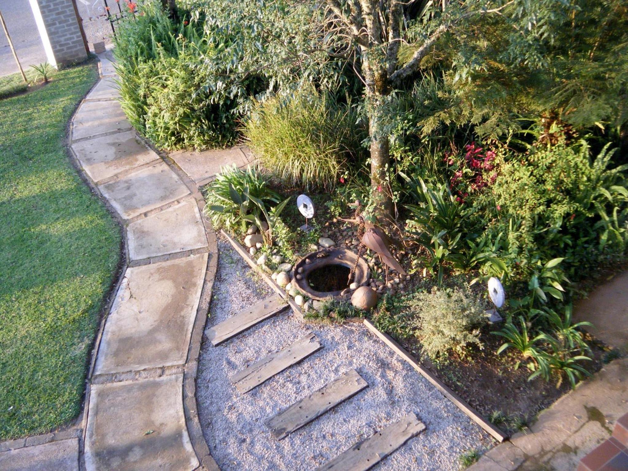 Autumn Breeze Manor Guest House