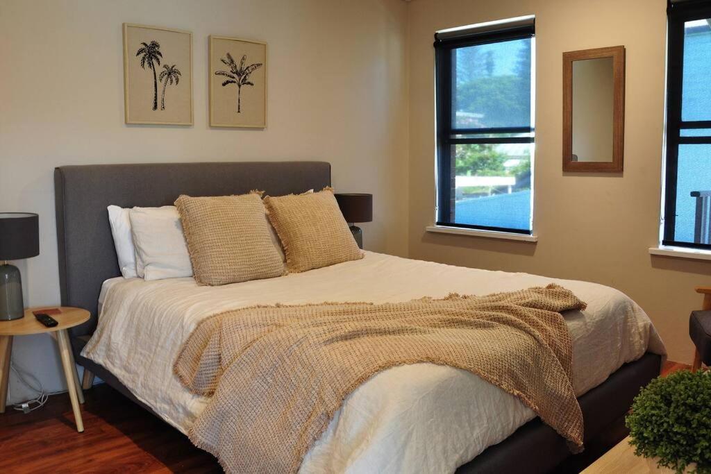 Waters Edge - Dunbar Court - Central Location