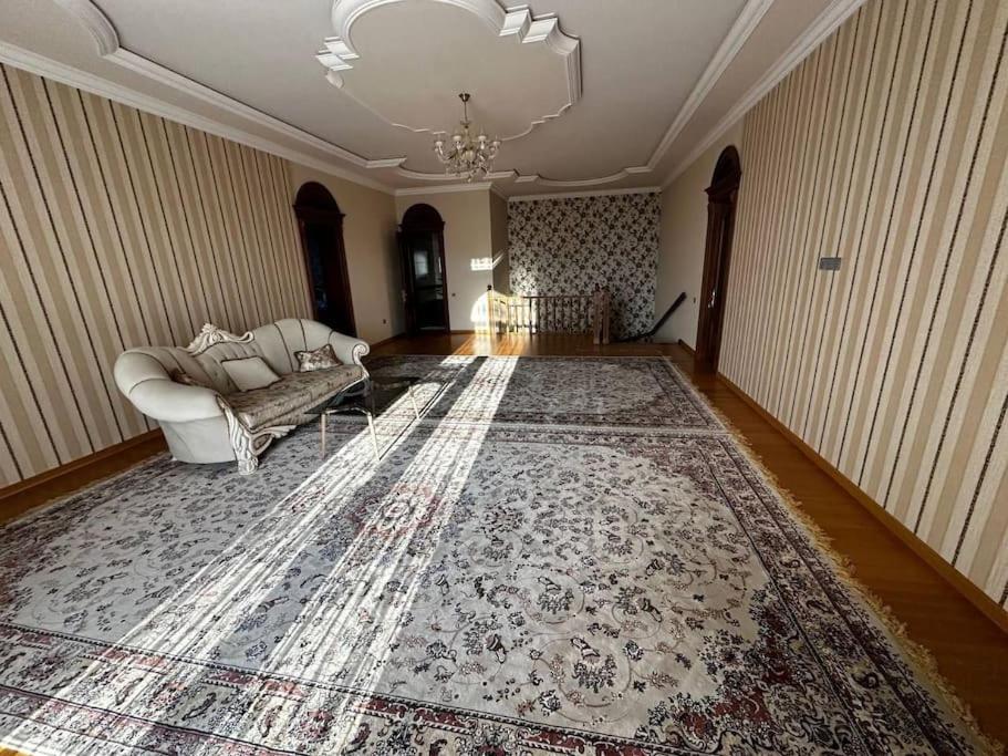 FamilyHome