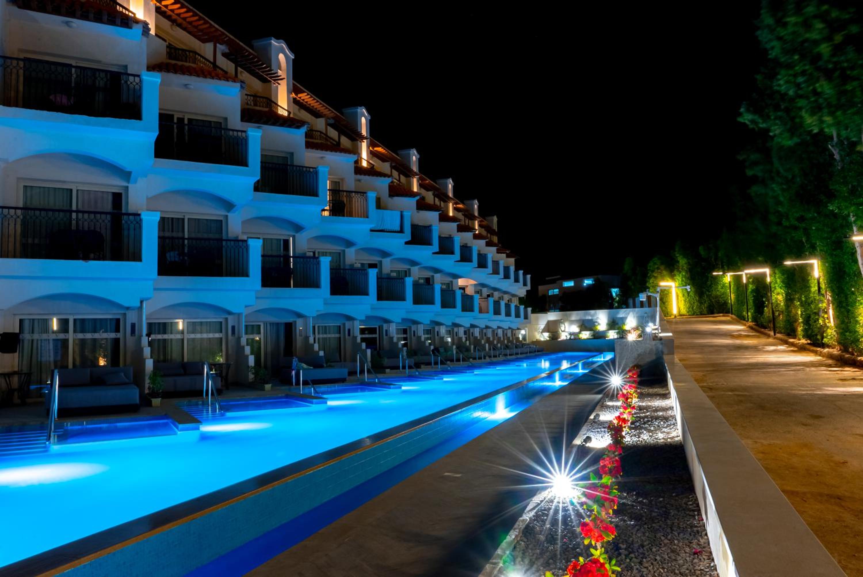 THE V Luxury Resort Sahl Hasheesh