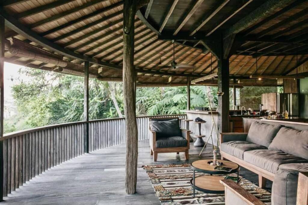 Jungle House Estate