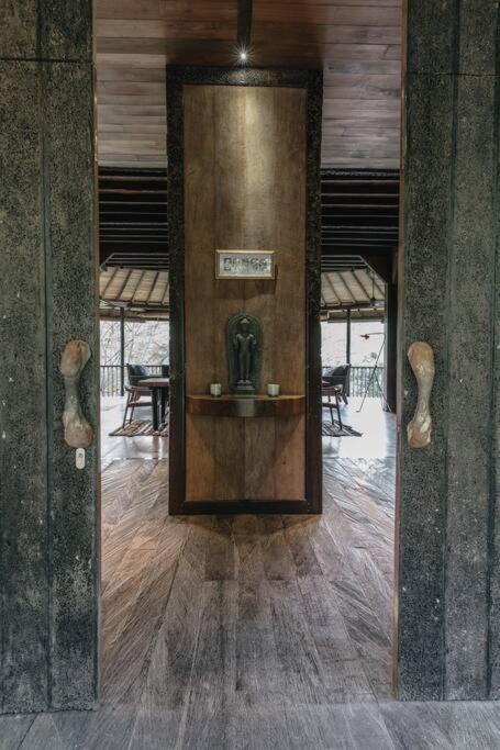 Jungle House Estate