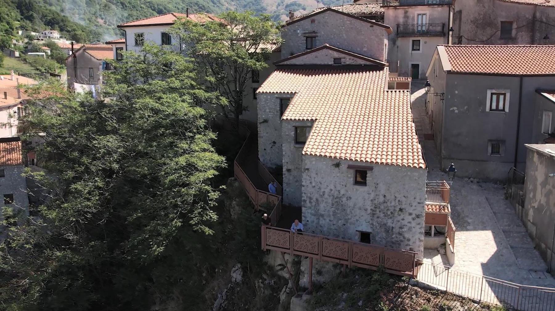 Il Borgo dei Normanni view 3