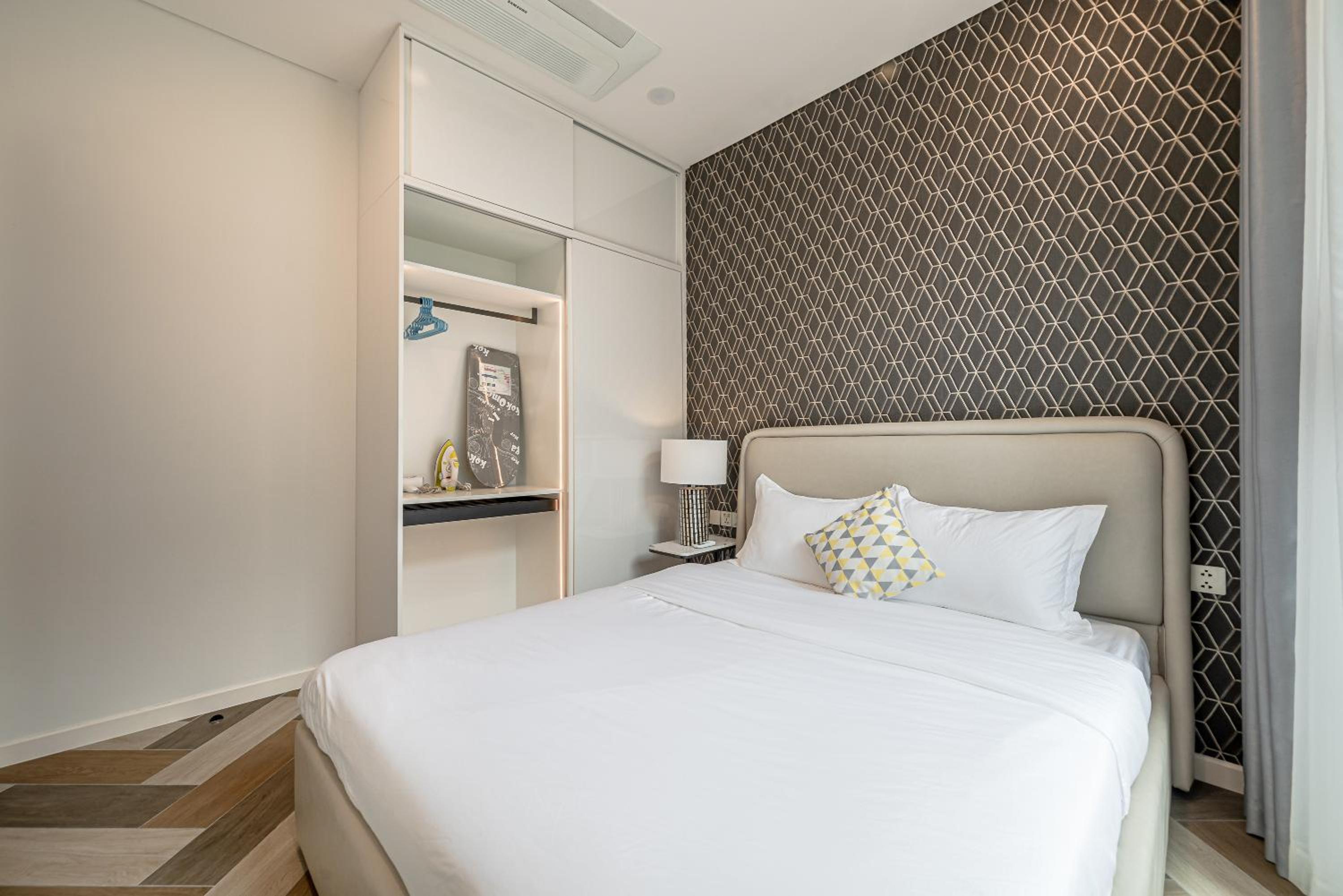 Metropole Saigon Suites