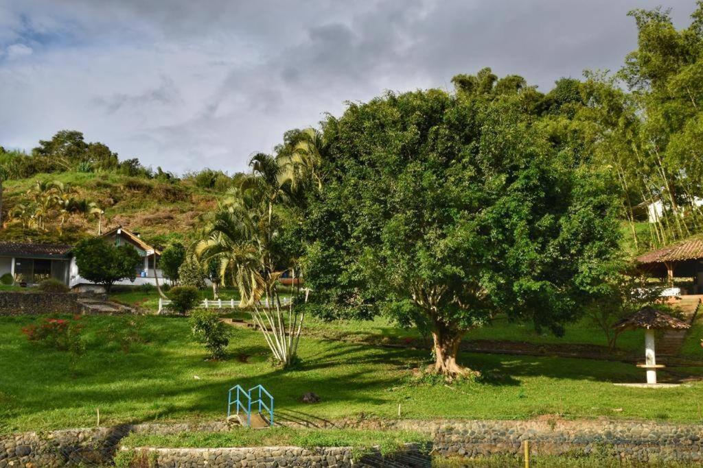 Casa Finca El Carmen Valle del Cauca Colombia 45 min Cali