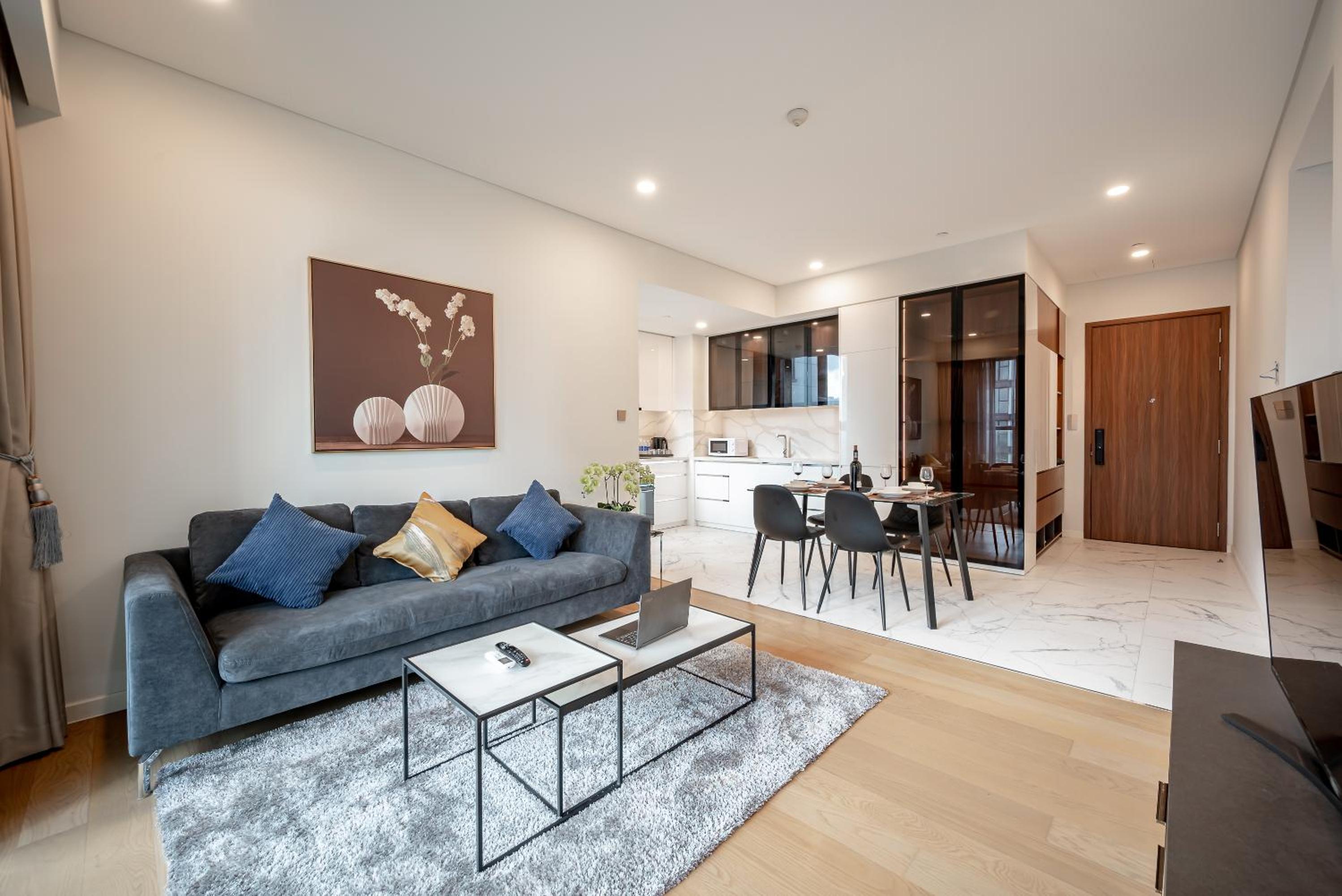 Metropole Saigon Suites