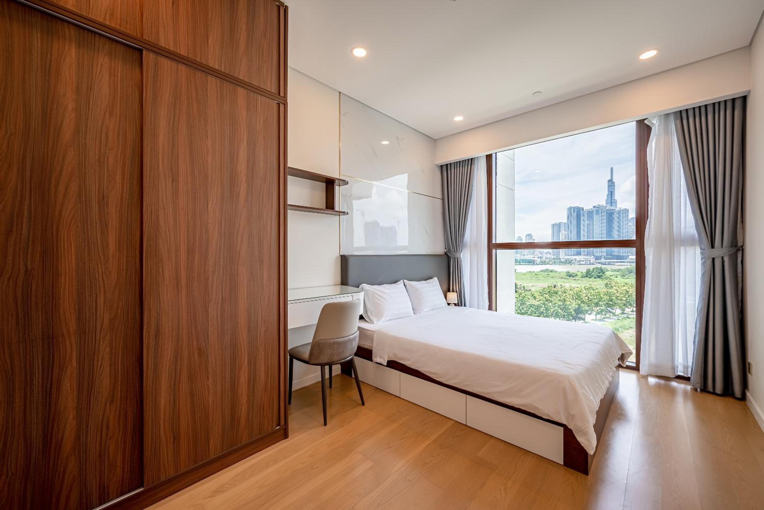 Metropole Saigon Suites