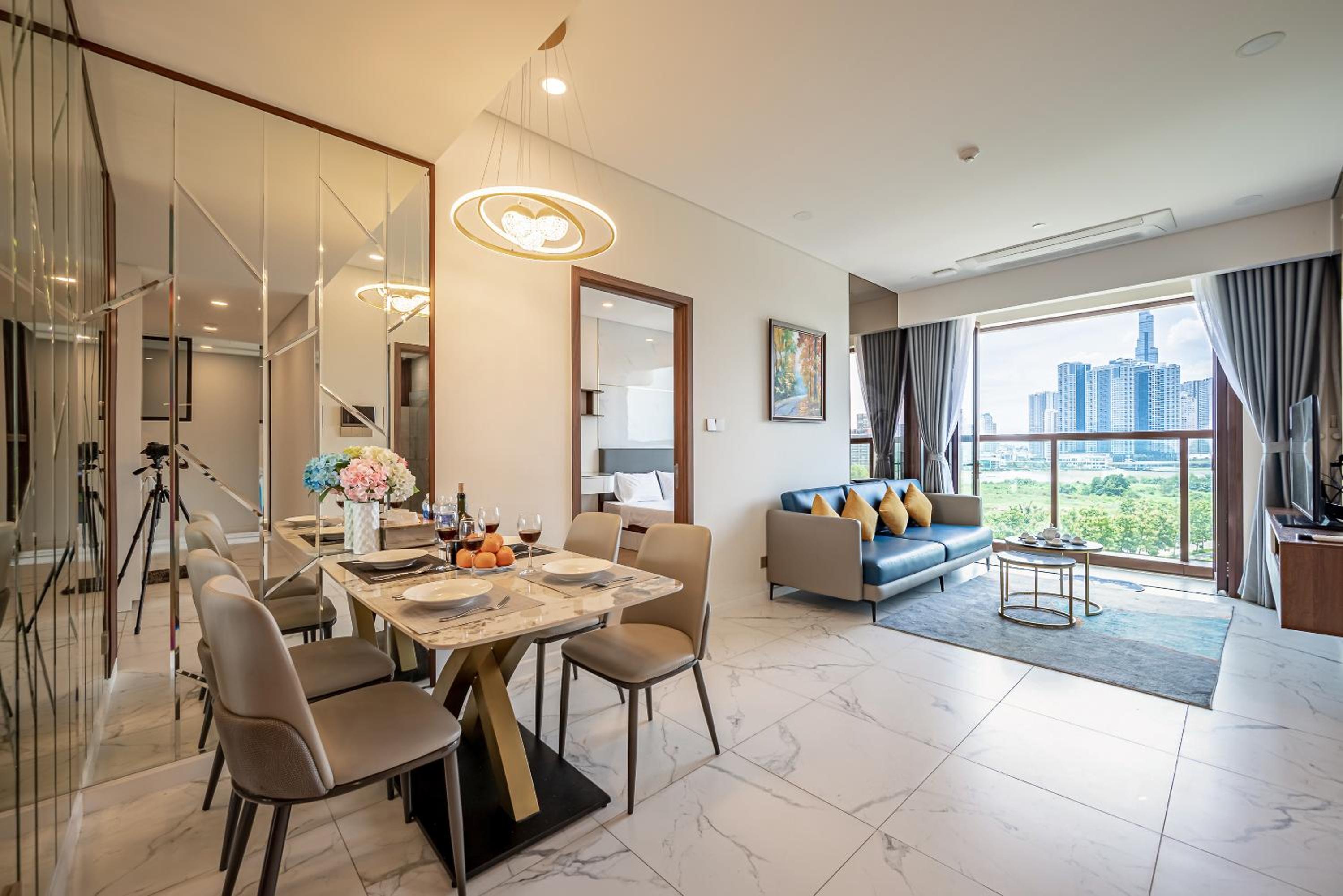 Metropole Saigon Suites