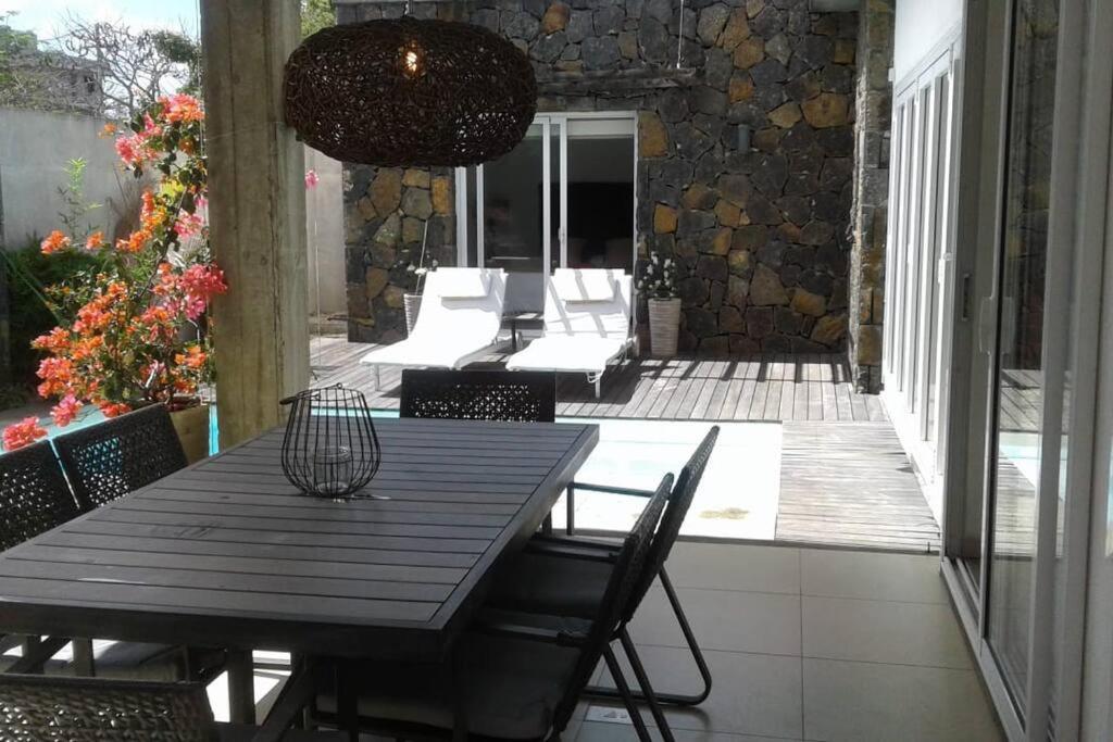 Eden Rose B2 - Gated Villa In Grand Baie view 2