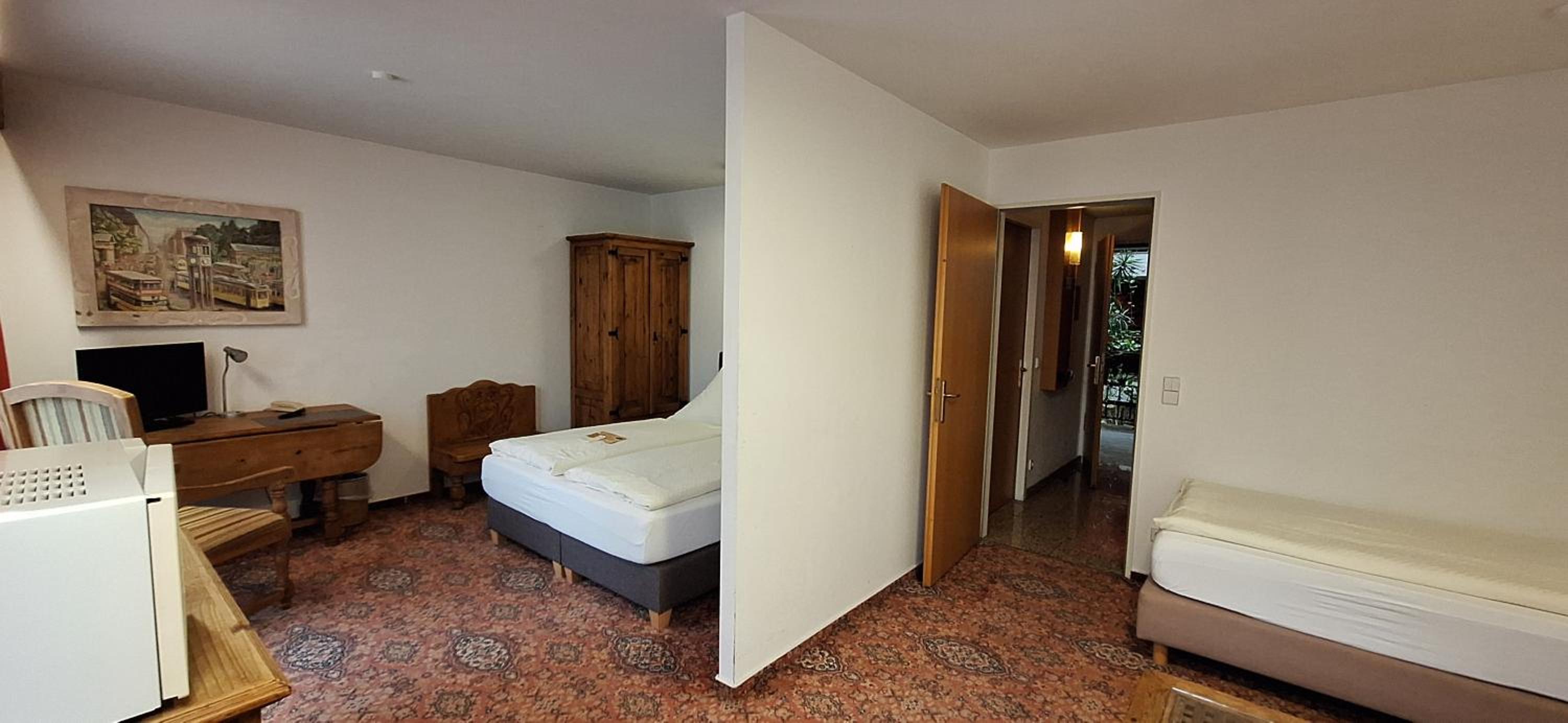Berlin Vacations - Solitaire Hotel - Property Image 12