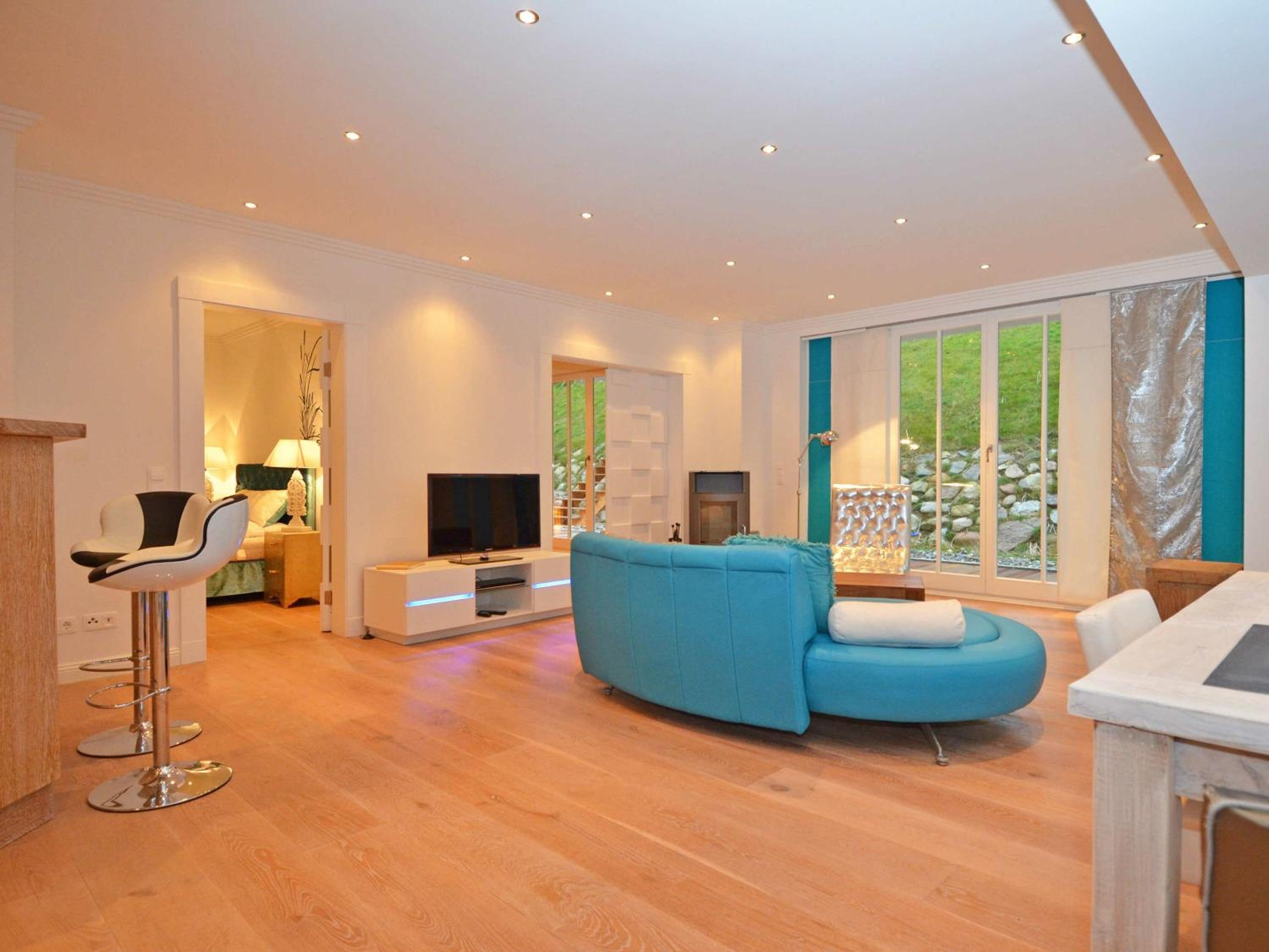 Villa Johanna in Sellin - WG 11 mit Kamin und großer Terrasse view 2